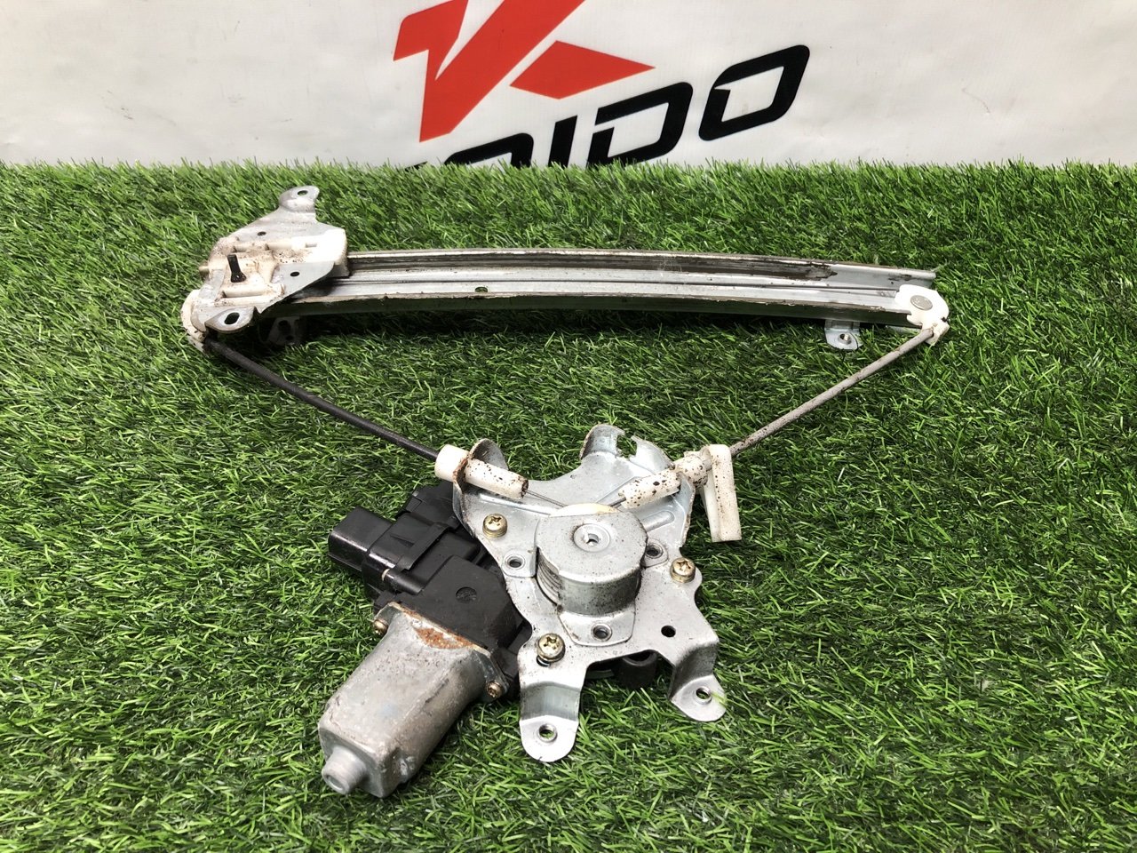 Стеклоподъемный механизм